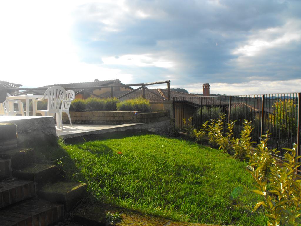 ContignanoFinestra Della Val D'Orciaアパートメント 部屋 写真
