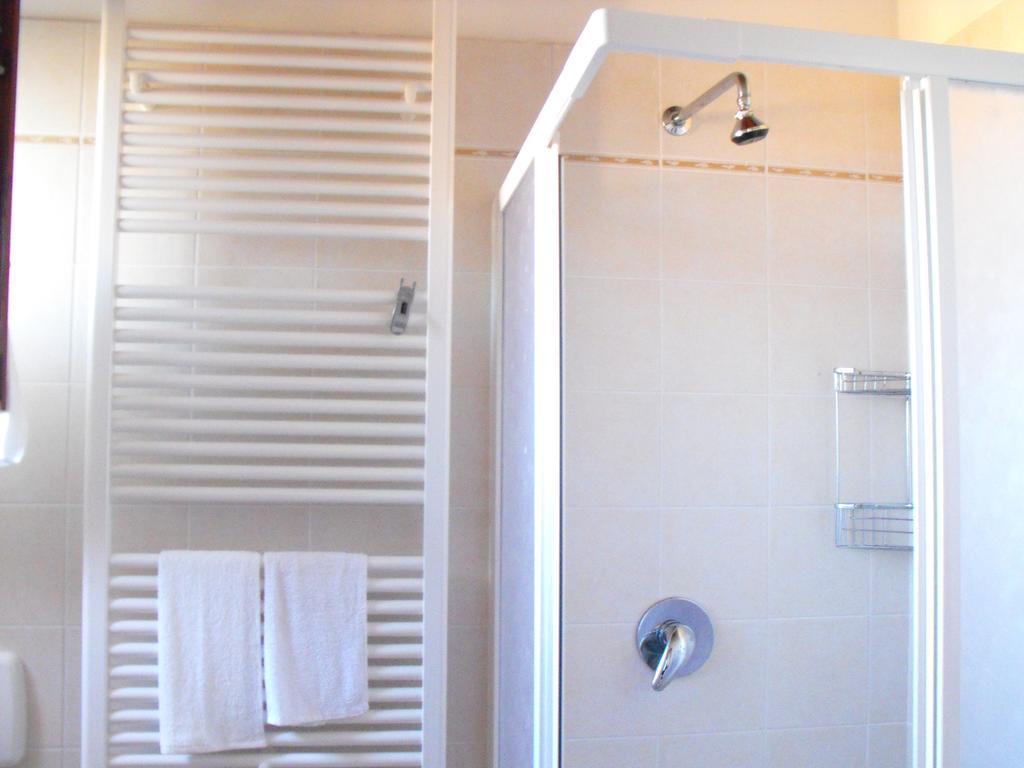 ContignanoFinestra Della Val D'Orciaアパートメント 部屋 写真